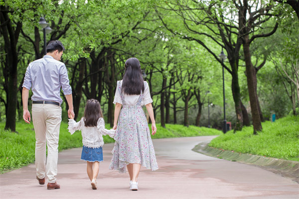 民政部：鼓勵(lì)將婚姻登記機(jī)關(guān)設(shè)在公園，目的是什么？